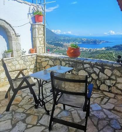 Castle Of Himara Apartment Exterior photo