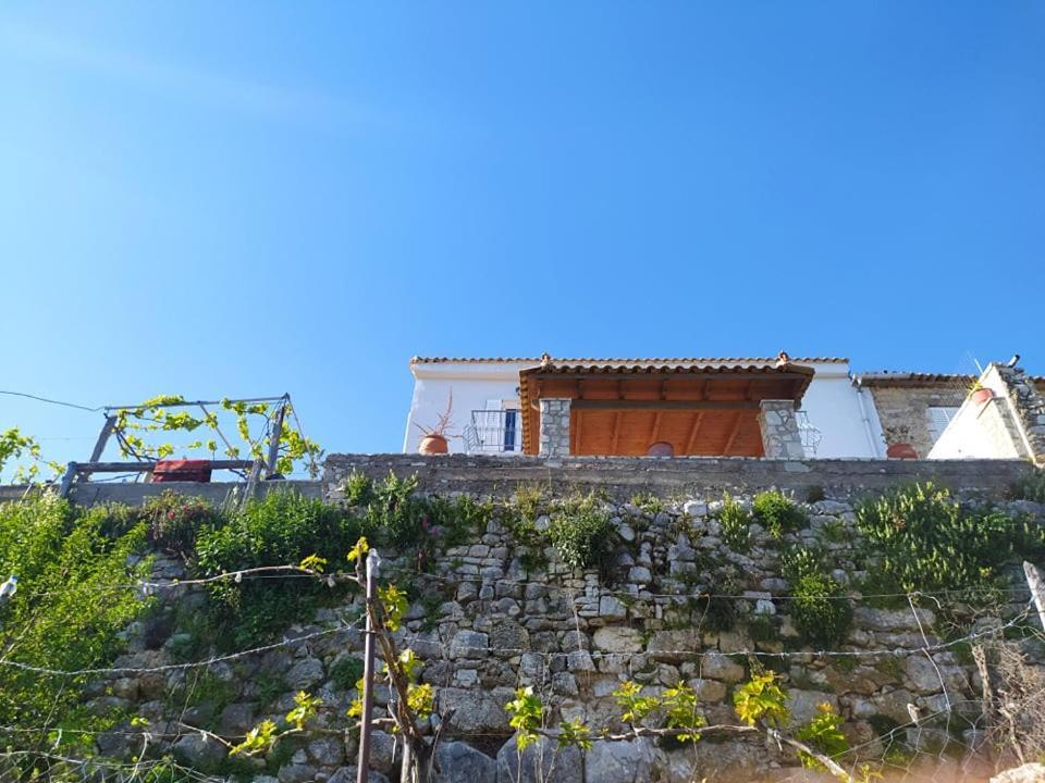 Castle Of Himara Apartment Exterior photo