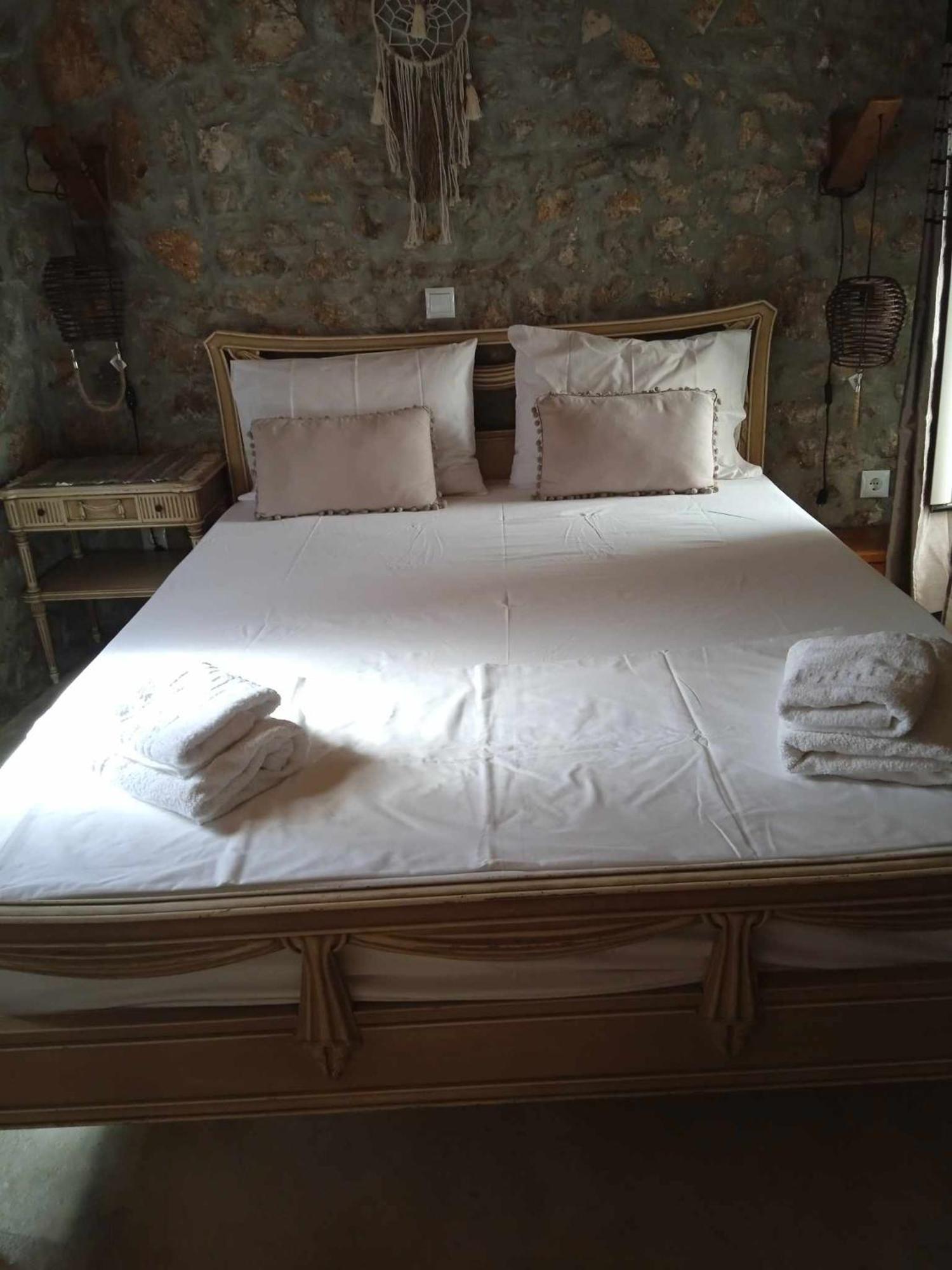 Castle Of Himara Apartment Room photo